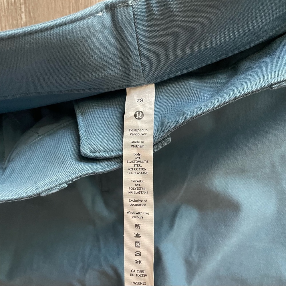 Waist 28” NWT Lululemon City Sleek 5 Pocket HR Wide-Leg Pant Utility Blue - Picture 5 of 7